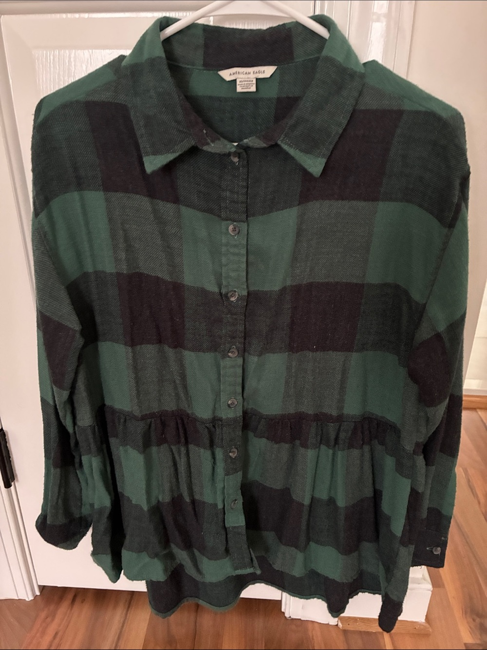 American Eagle Outfitters Dark Green and Black Plaid Button-Down Shirt
